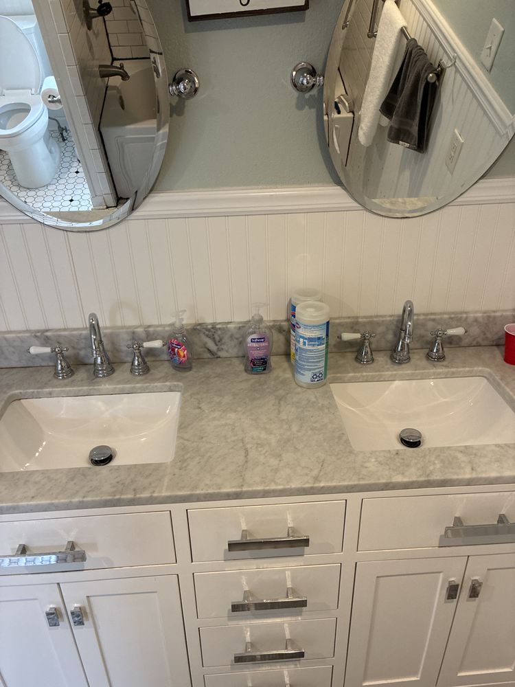 Residential cleaning in a bright Fort Worth living room